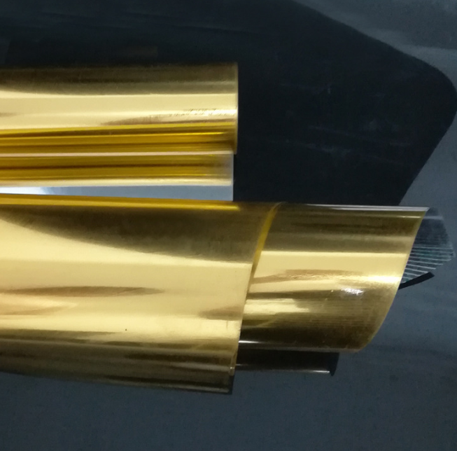 Suministro de fábrica de película de PET metalizada recubierta de oro para Blister-Wallis