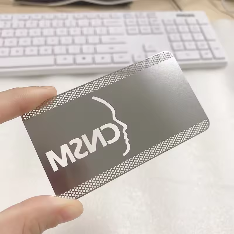 Tarjetas huecas con logotipo personalizado, tarjetas de metal plateado negro mate